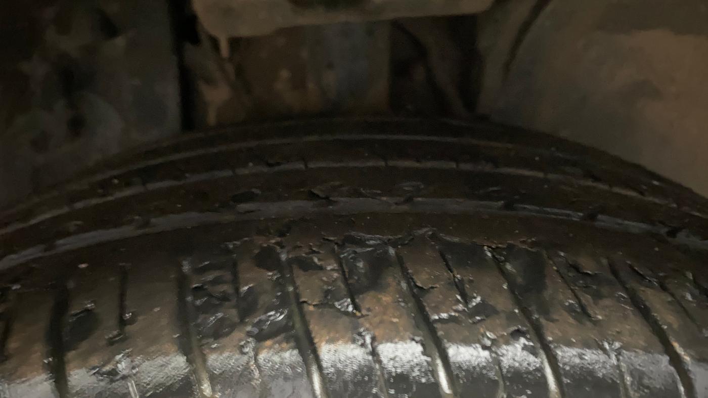 2022 Tata ALTROZ XM PLUS PETROL, Petrol, Manual, 49,469 km, Right Front Tyre Tread
