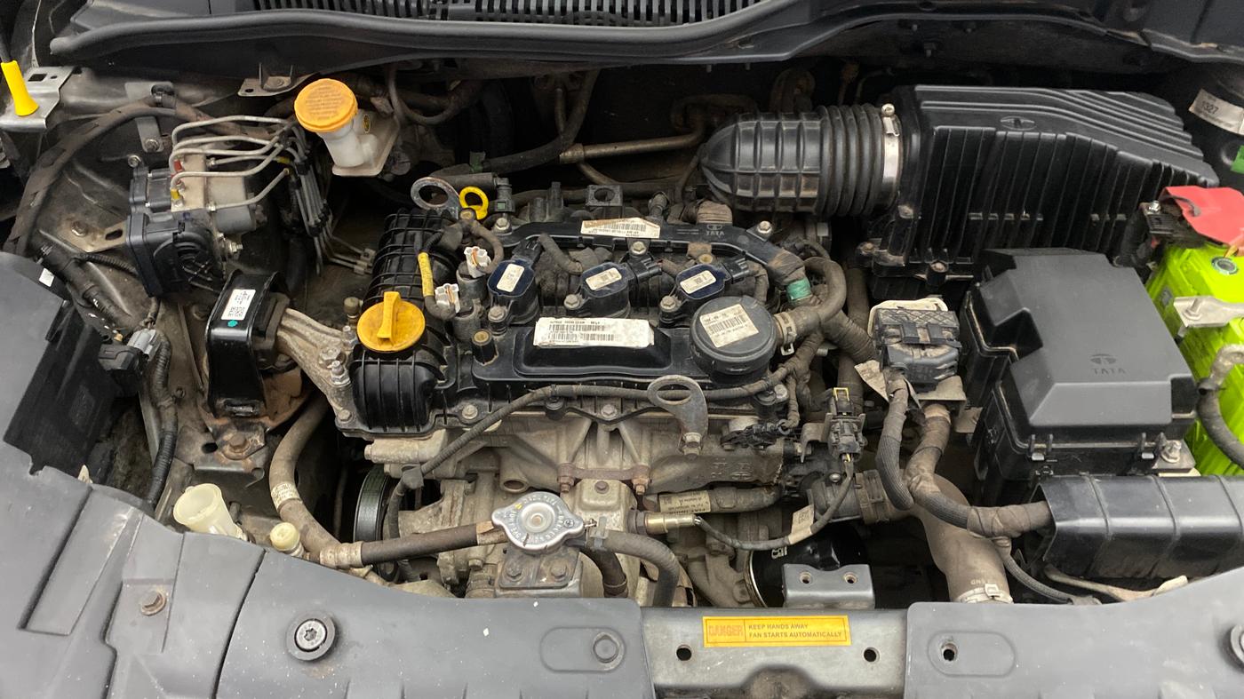 2022 Tata ALTROZ XM PLUS PETROL, Petrol, Manual, 49,469 km, Engine View - Right