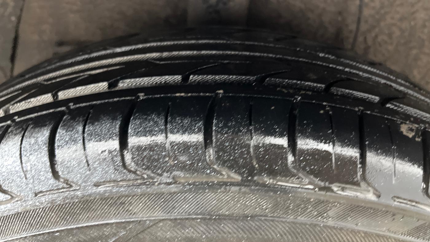 2014 Hyundai Xcent S (O) 1.2, Petrol, Manual, 64,040 km, Right Rear Tyre Tread