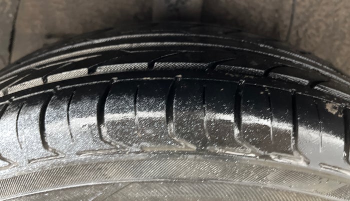 2014 Hyundai Xcent S (O) 1.2, Petrol, Manual, 64,040 km, Right Rear Tyre Tread