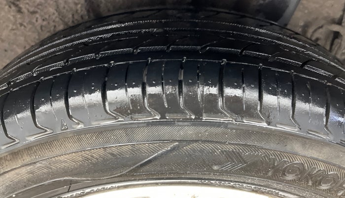 2014 Hyundai Xcent S (O) 1.2, Petrol, Manual, 64,040 km, Left Rear Tyre Tread