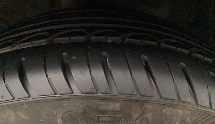 2018 Hyundai Grand i10 MAGNA AT 1.2 KAPPA VTVT, Petrol, Automatic, 16,844 km, Left Rear Tyre Tread