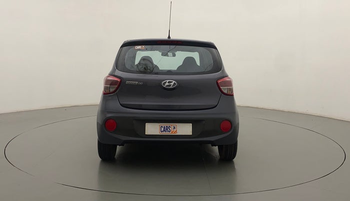 2018 Hyundai Grand i10 MAGNA AT 1.2 KAPPA VTVT, Petrol, Automatic, 16,844 km, Back/Rear