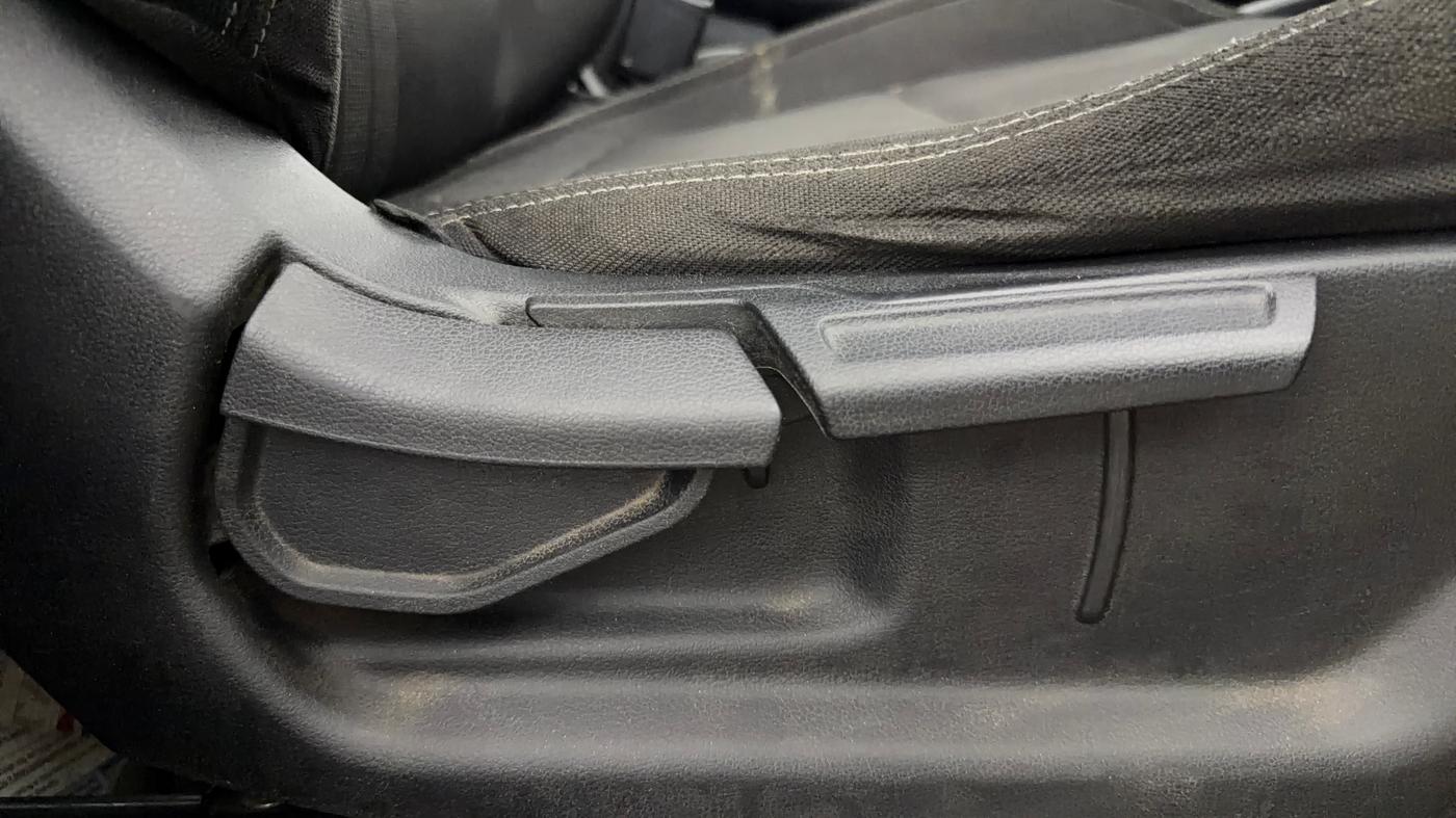 2019 Hyundai VENUE SX 1.0 TURBO, Petrol, Manual, 1,23,025 km, Driver Side Adjustment Panel