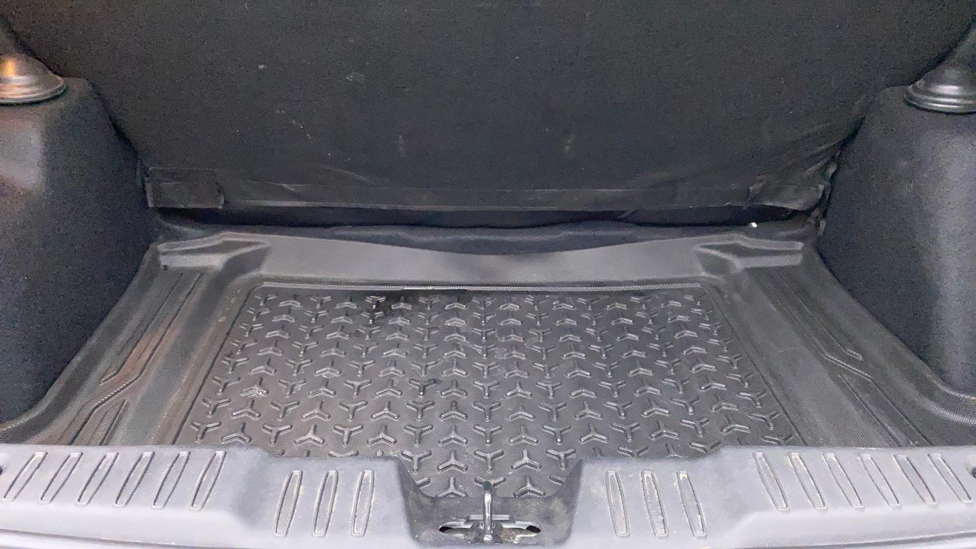 2021 Tata ALTROZ XZ PETROL, Petrol, Manual, 9,172 km, Boot Inside
