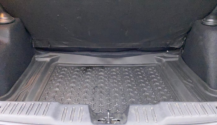 2021 Tata ALTROZ XZ PETROL, Petrol, Manual, 9,172 km, Boot Inside
