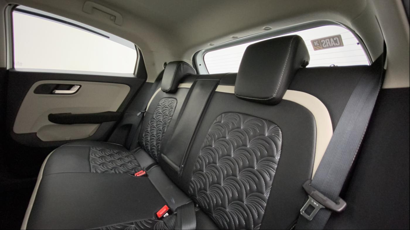 2021 Tata ALTROZ XZ PETROL, Petrol, Manual, 9,172 km, Right Side Rear Door Cabin