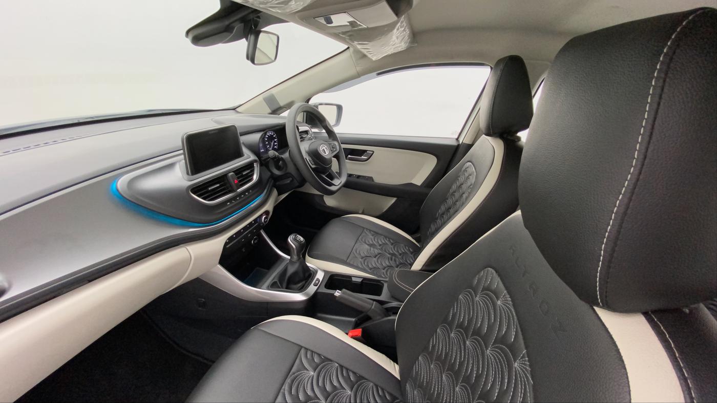 2021 Tata ALTROZ XZ PETROL, Petrol, Manual, 9,172 km, Right Side Front Door Cabin