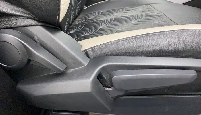 2021 Tata ALTROZ XZ PETROL, Petrol, Manual, 9,172 km, Driver Side Adjustment Panel