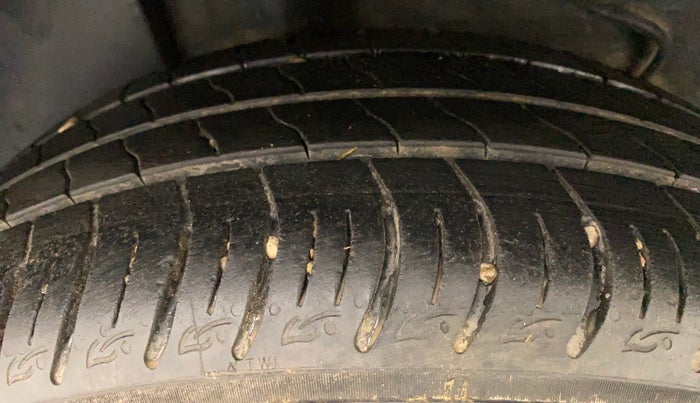 2021 Tata ALTROZ XZ PETROL, Petrol, Manual, 9,172 km, Right Rear Tyre Tread