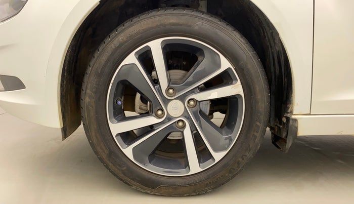 2021 Tata ALTROZ XZ PETROL, Petrol, Manual, 9,172 km, Left Front Wheel