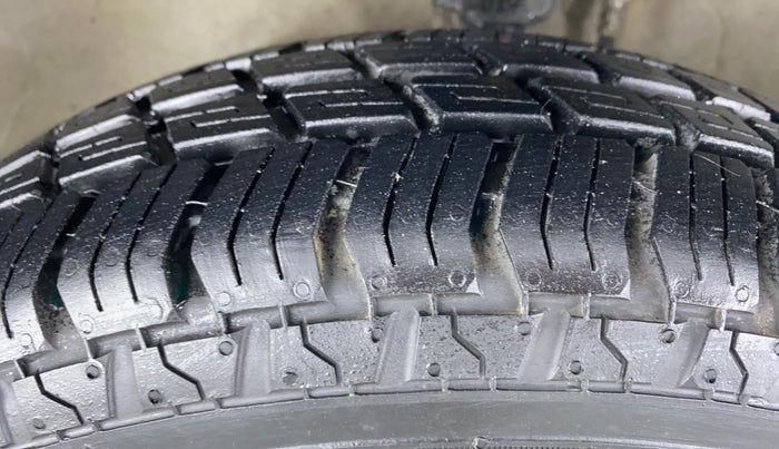 2018 Maruti Alto 800 VXI, Petrol, Manual, 19,110 km, Left Front Tyre Tread
