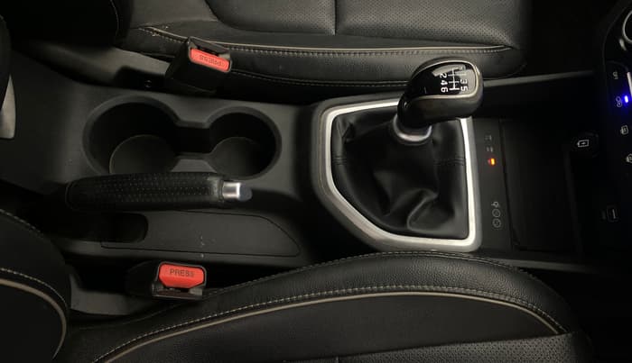 2018 Hyundai Creta SX (O) 1.6 PETROL, Petrol, Manual, 90,709 km, Gear Lever