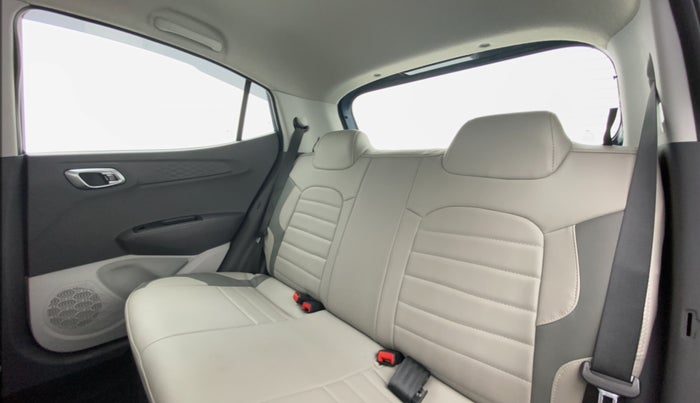 2020 Hyundai GRAND I10 NIOS SPORTZ 1.2 AT, Petrol, Automatic, 8,143 km, Right Side Rear Door Cabin