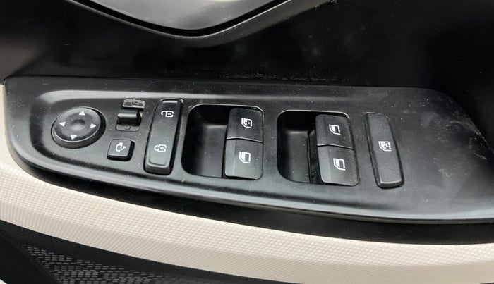 2021 Hyundai Creta SX IVT 1.5 PETROL, Petrol, Automatic, 87,062 km, Driver Side Door Panels Control