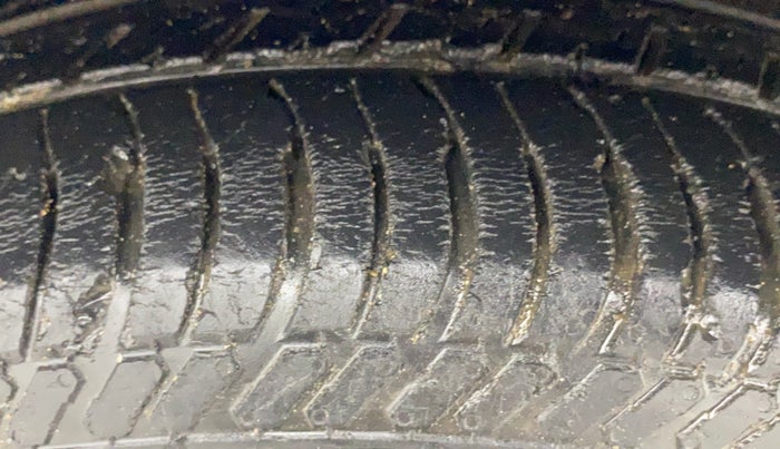 2018 Ford Ecosport TREND + 1.5L PETROL AT, Petrol, Automatic, 60,491 km, Left Front Tyre Tread