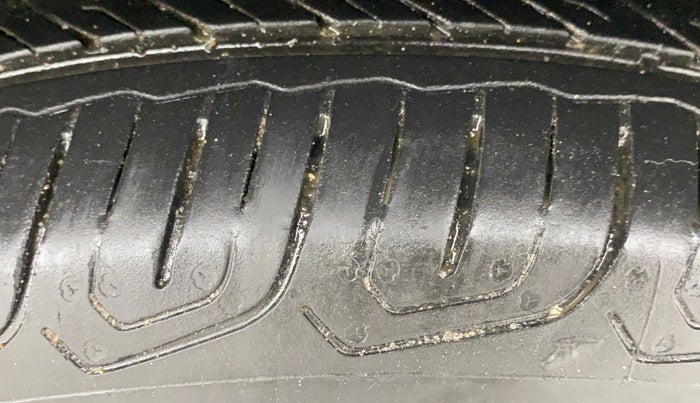2018 Ford Ecosport TREND + 1.5L PETROL AT, Petrol, Automatic, 60,491 km, Left Rear Tyre Tread