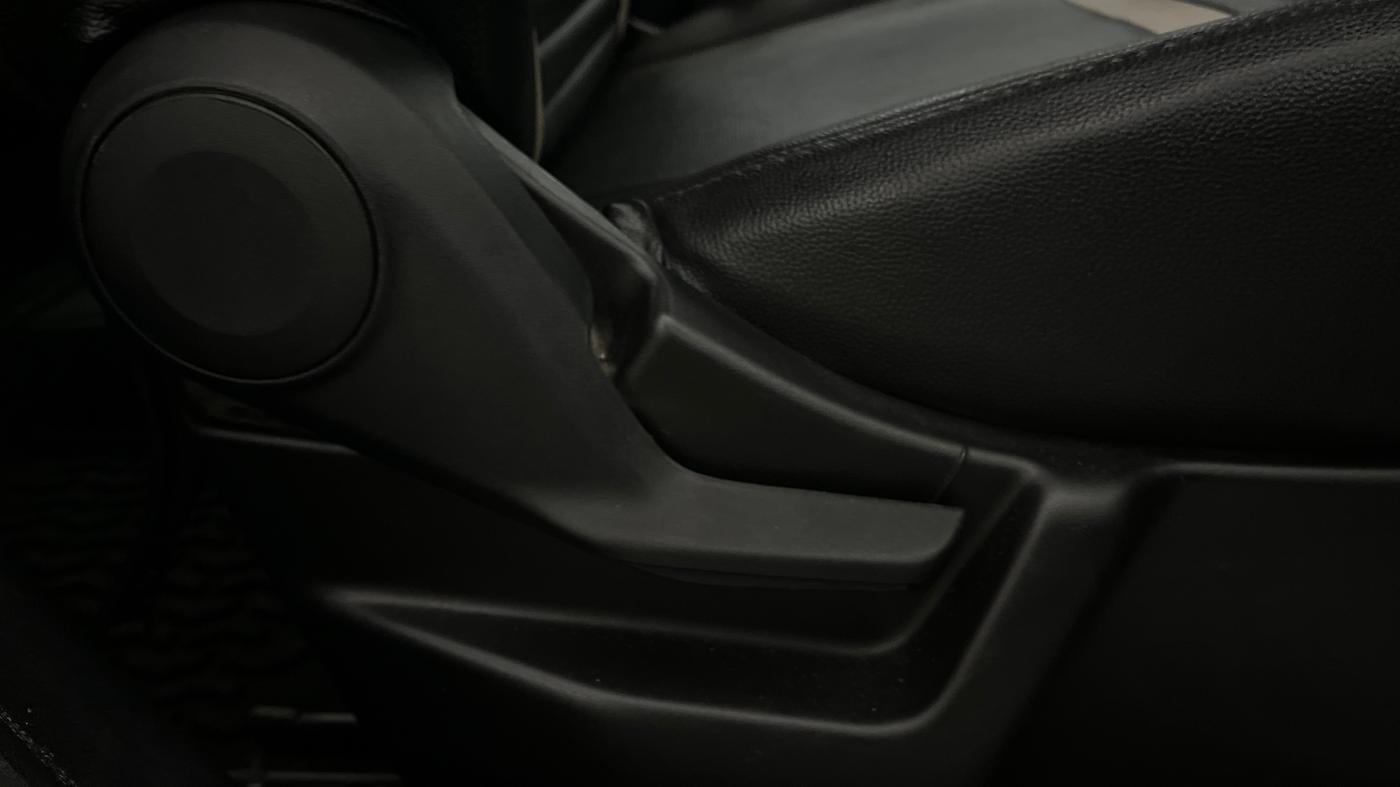 2021 Maruti New Wagon-R LXI CNG (O) 1.0, CNG, Manual, 47,599 km, Driver Side Adjustment Panel