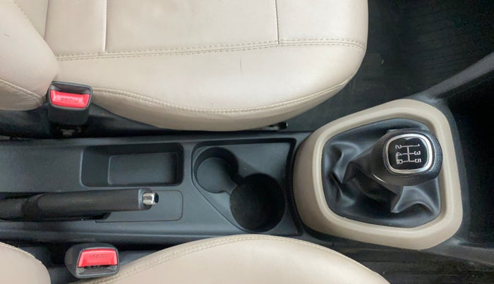 2018 Hyundai Grand i10 ASTA 1.2 KAPPA VTVT, Petrol, Manual, 67,500 km, Gear Lever