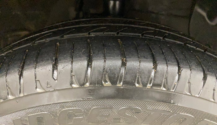 2018 Hyundai Grand i10 ASTA 1.2 KAPPA VTVT, Petrol, Manual, 67,500 km, Right Front Tyre Tread