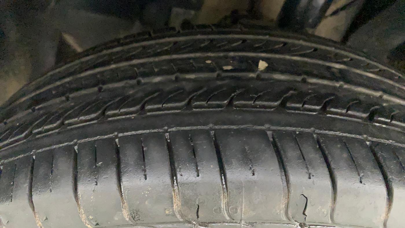 2022 Tata PUNCH CREATIVE  AMT, Petrol, Automatic, 11,793 km, Left Front Tyre Tread