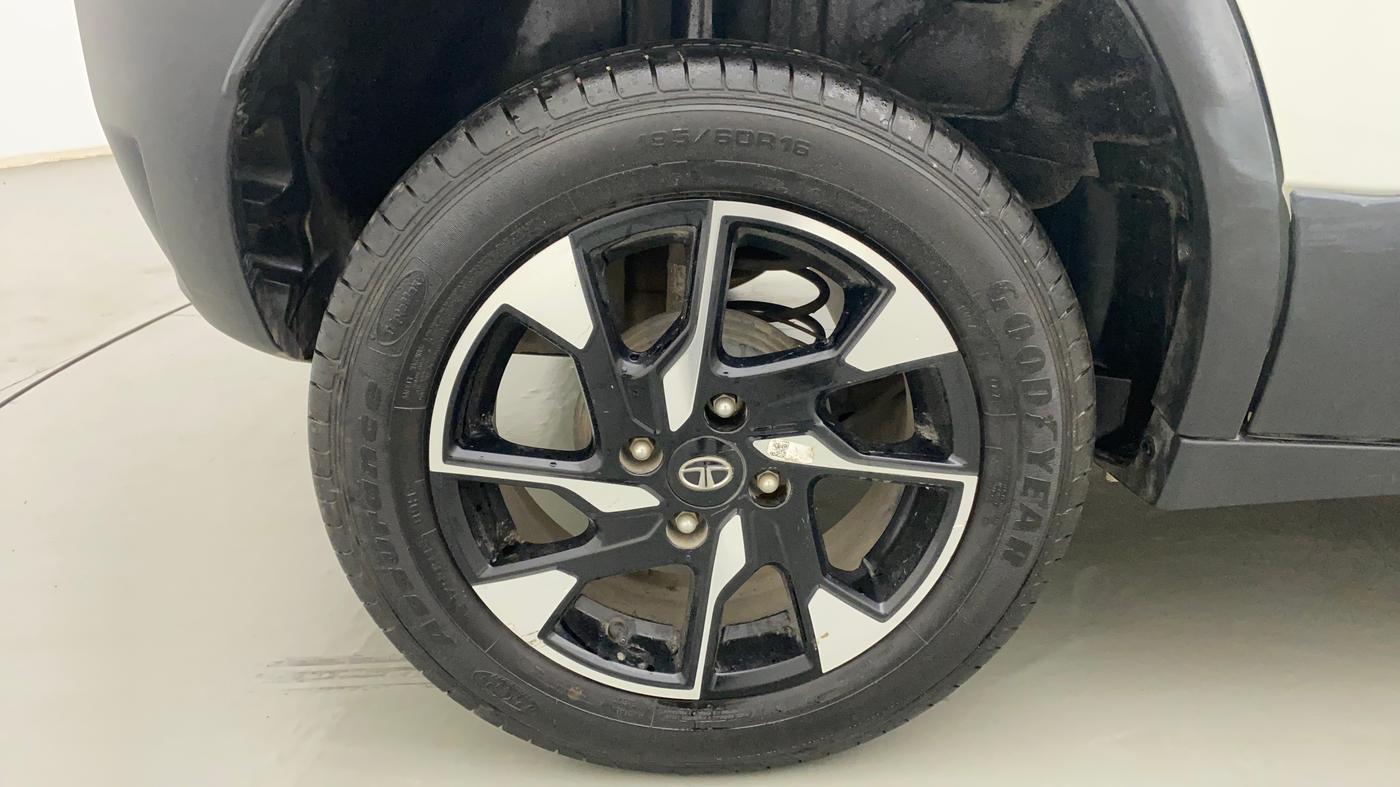 2022 Tata PUNCH CREATIVE  AMT, Petrol, Automatic, 11,793 km, Right Rear Wheel