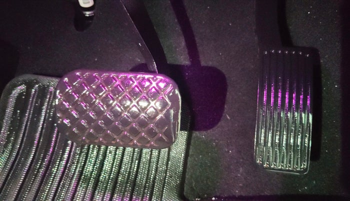 2023 MG HECTOR PLUS SAVVY PRO 1.5 TURBO CVT 7 STR, Petrol, Automatic, 44,800 km, Pedals