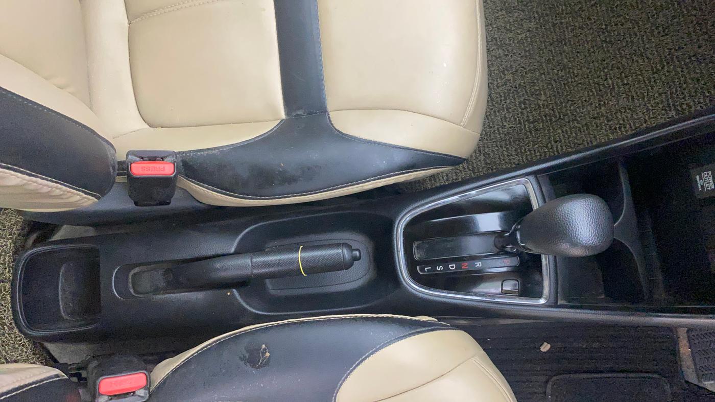 2020 Honda Amaze 1.5L I-DTEC V CVT, Diesel, Automatic, 73,548 km, Gear Lever