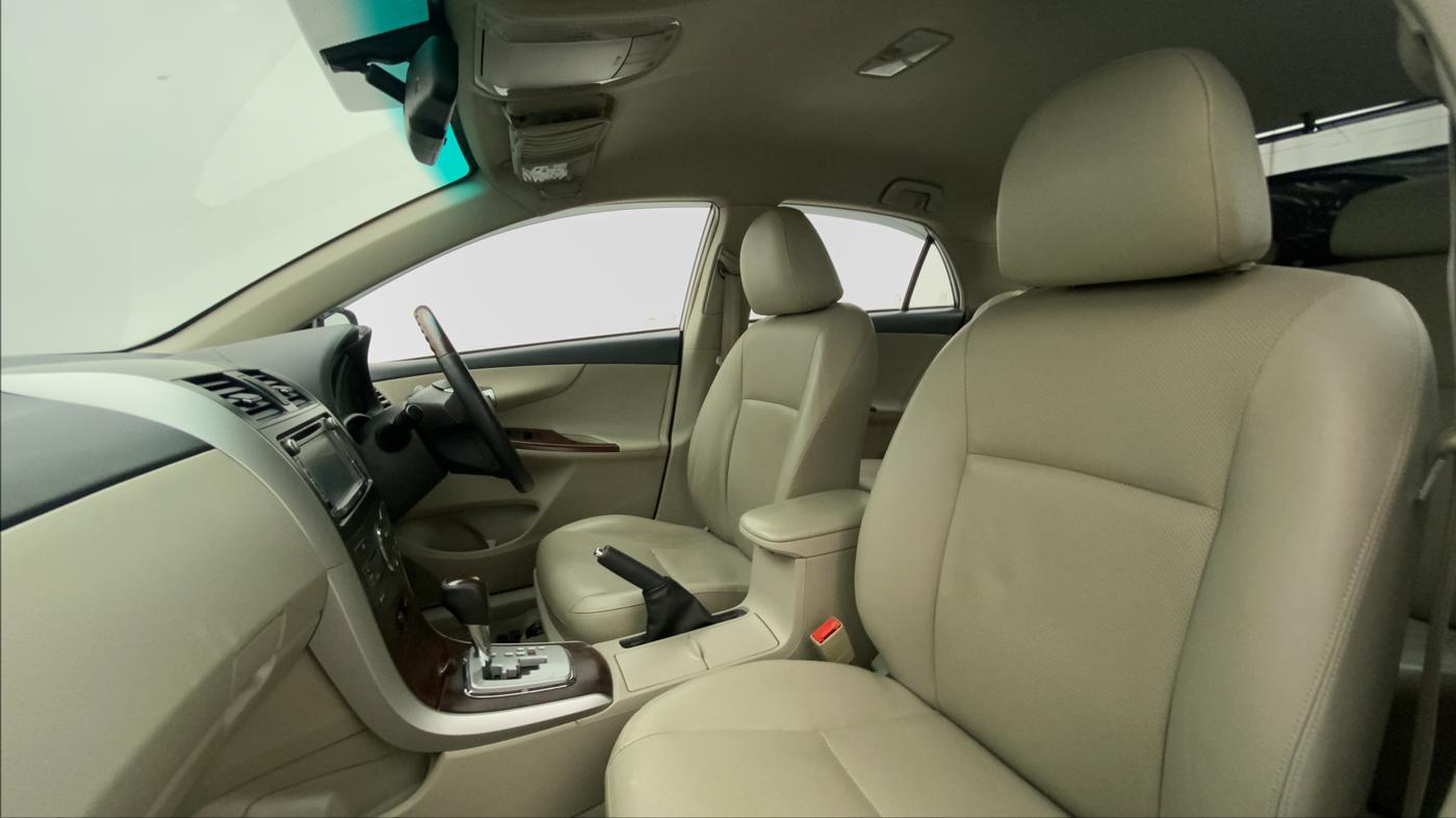 2013 Toyota Corolla Altis VL AT PETROL, Petrol, Automatic, 78,484 km, Right Side Front Door Cabin