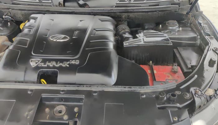 2015 Mahindra XUV500 W10, Diesel, Manual, 1,39,711 km, Engine View - Left