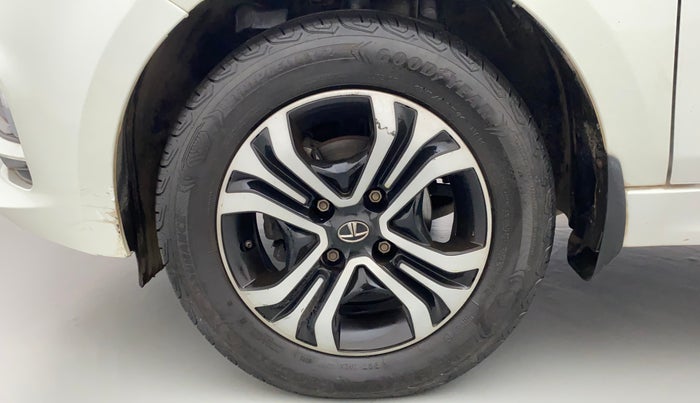 2022 Tata Tiago XZ PLUS CNG, CNG, Manual, 38,340 km, Left Front Wheel