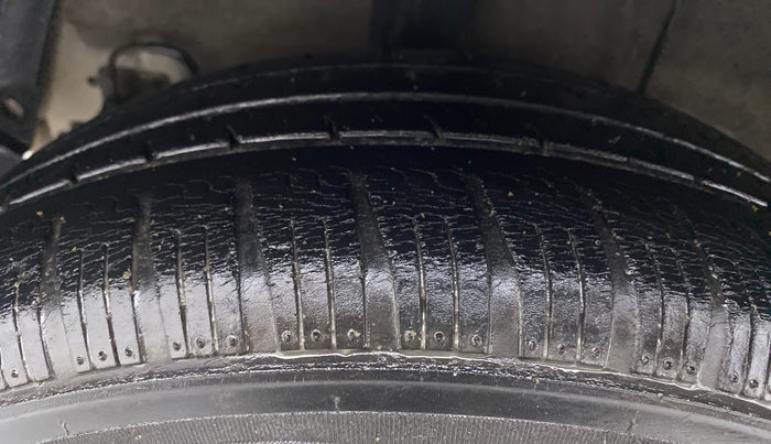2016 Hyundai Xcent S 1.2, Petrol, Manual, 36,275 km, Right Rear Tyre Tread