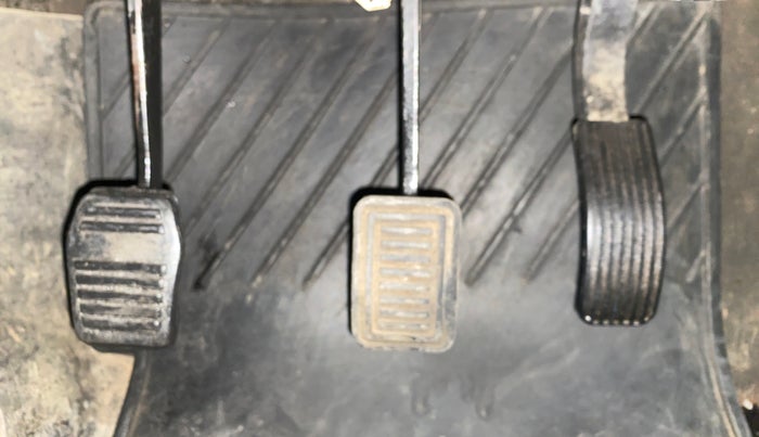 2019 Mahindra Thar CRDE 4X4 AC, Diesel, Manual, 32,124 km, Pedals