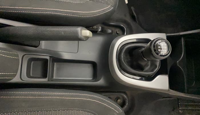 2017 Honda WR-V 1.2L I-VTEC VX MT, Petrol, Manual, 1,01,002 km, Gear Lever