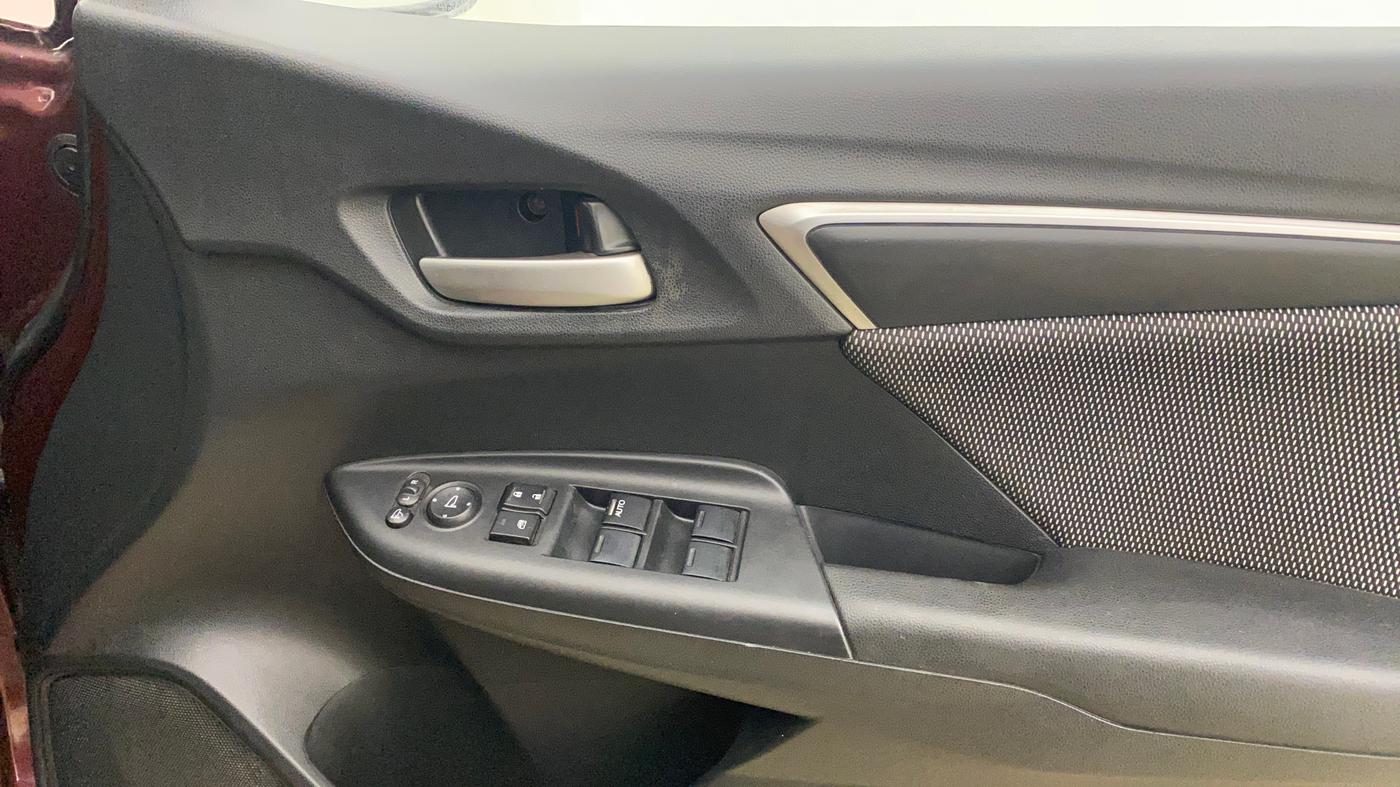 2017 Honda WR-V 1.2L I-VTEC VX MT, Petrol, Manual, 1,01,002 km, Driver Side Door Panels Control