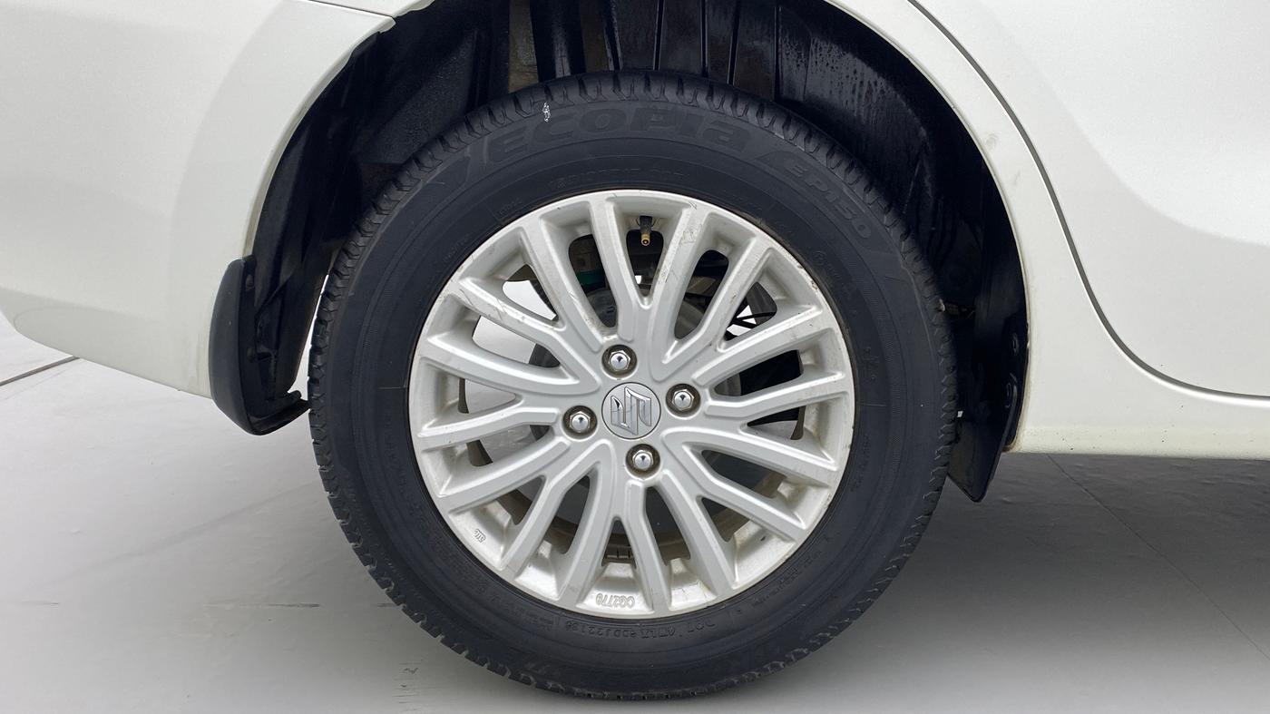 2018 Maruti Dzire ZXI AMT, Petrol, Automatic, 52,045 km, Right Rear Wheel