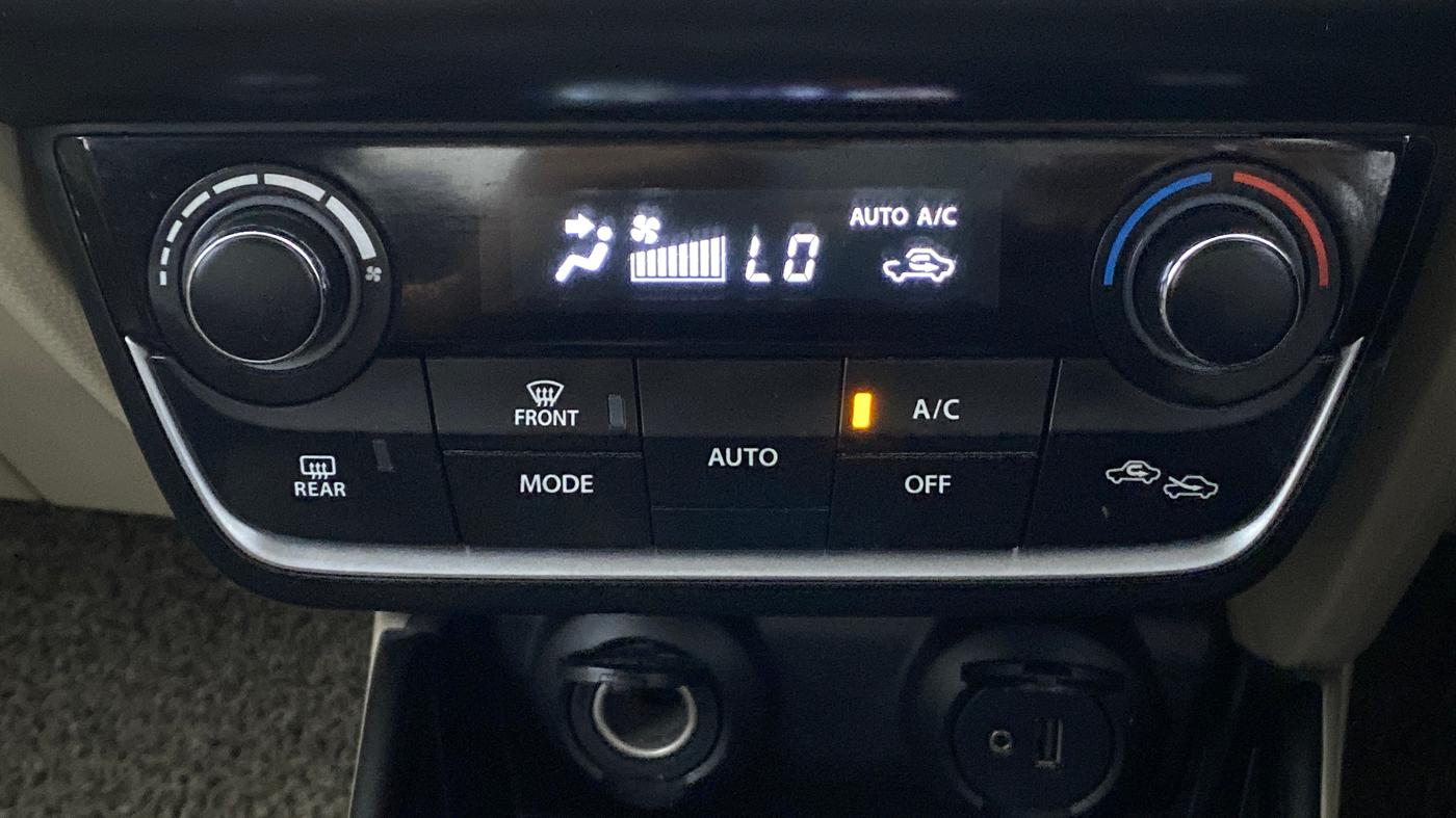 2018 Maruti Dzire ZXI AMT, Petrol, Automatic, 52,045 km, Automatic Climate Control