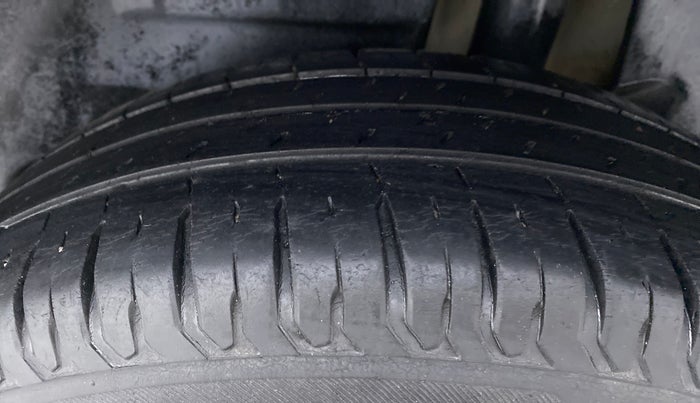 2018 Maruti Dzire ZXI AMT, Petrol, Automatic, 52,045 km, Left Rear Tyre Tread