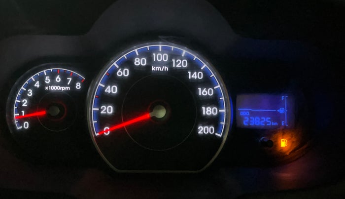 2014 Hyundai i10 MAGNA 1.1, Petrol, Manual, 23,765 km, Odometer Image