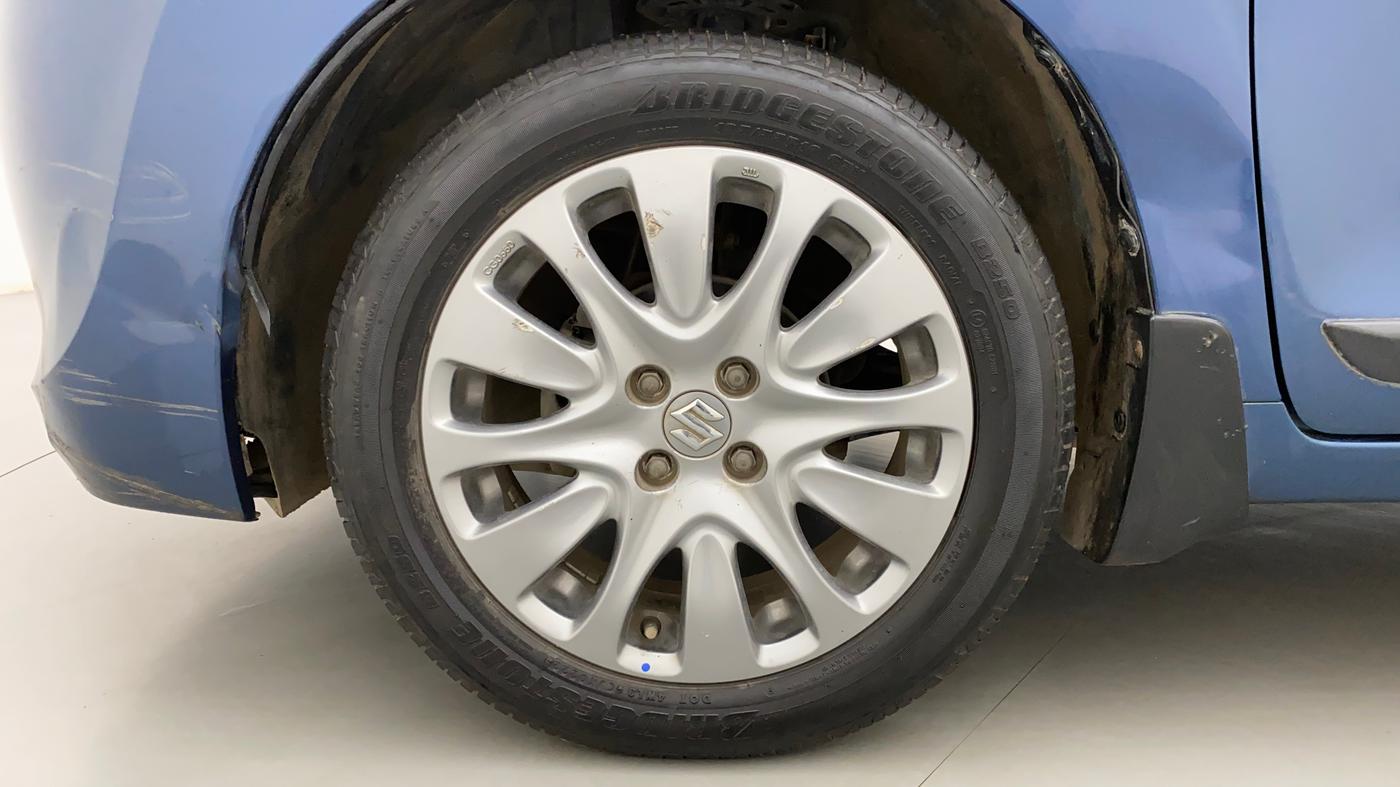 2017 Maruti Baleno ZETA PETROL 1.2, Petrol, Manual, 70,675 km, Left Front Wheel