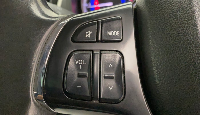 2017 Maruti Baleno ZETA PETROL 1.2, Petrol, Manual, 70,675 km, Steering wheel - Phone control not functional