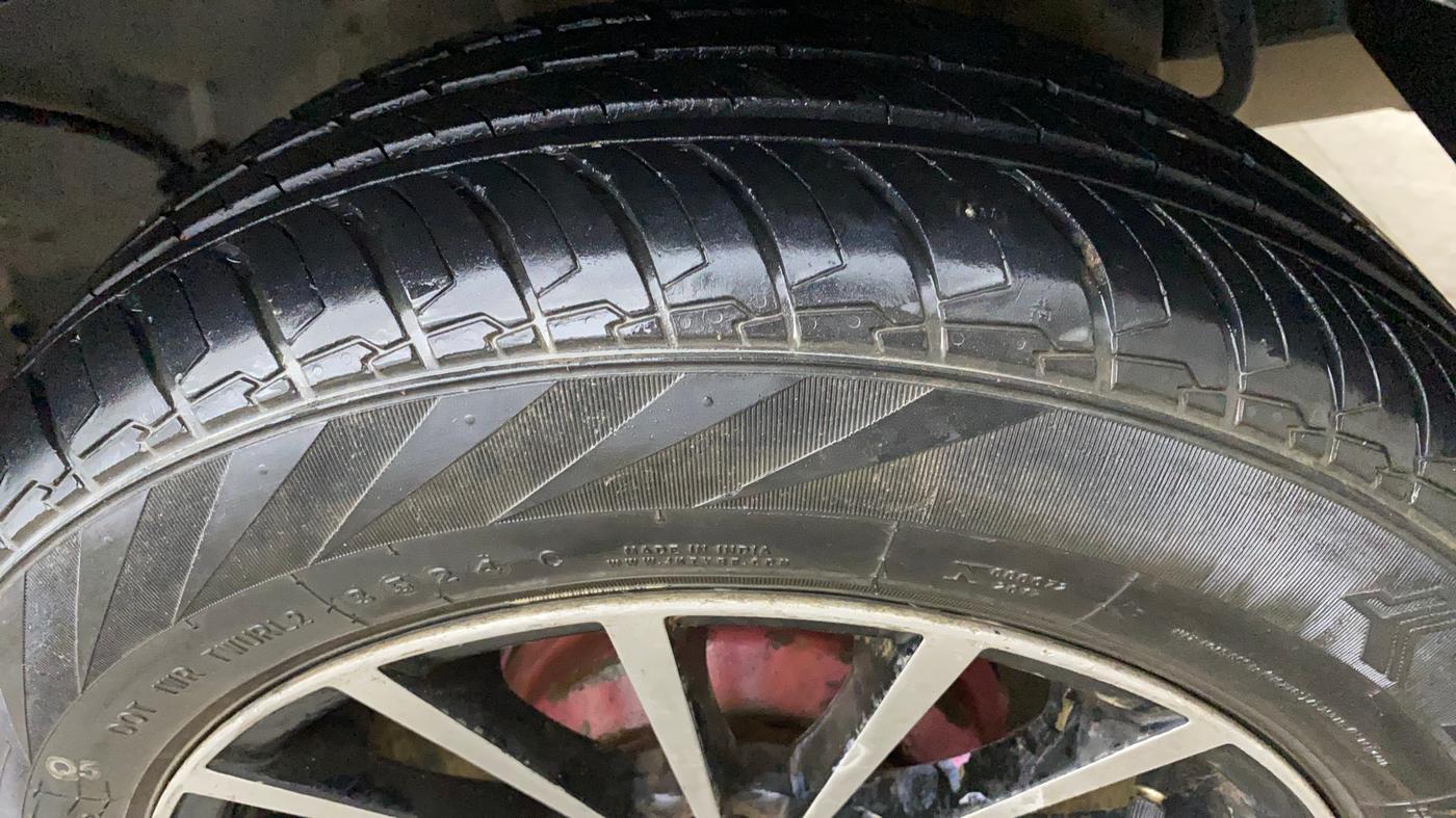 2021 Tata TIGOR XE PETROL, CNG, Manual, 99,468 km, Left Rear Tyre Tread