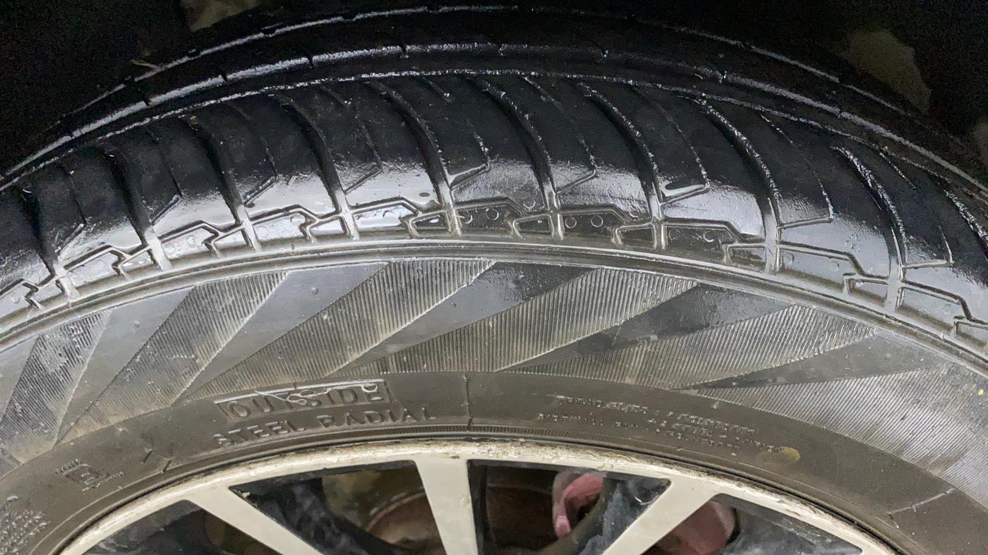 2021 Tata TIGOR XE PETROL, CNG, Manual, 99,468 km, Right Front Tyre Tread
