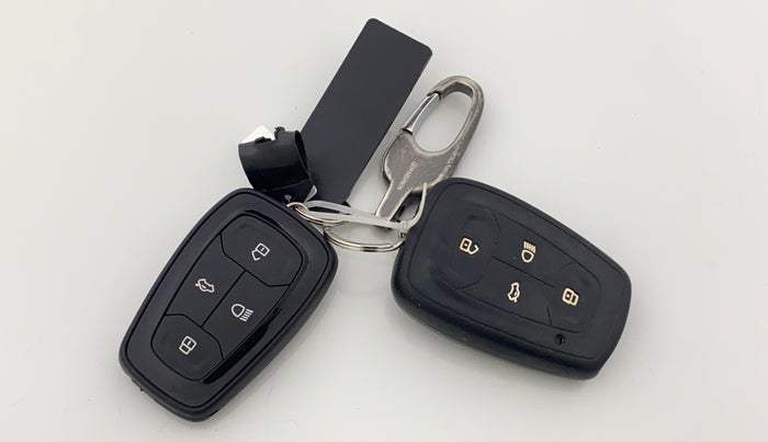 2021 Tata TIGOR XZ PLUS PETROL, Petrol, Manual, 72,168 km, Key Close Up