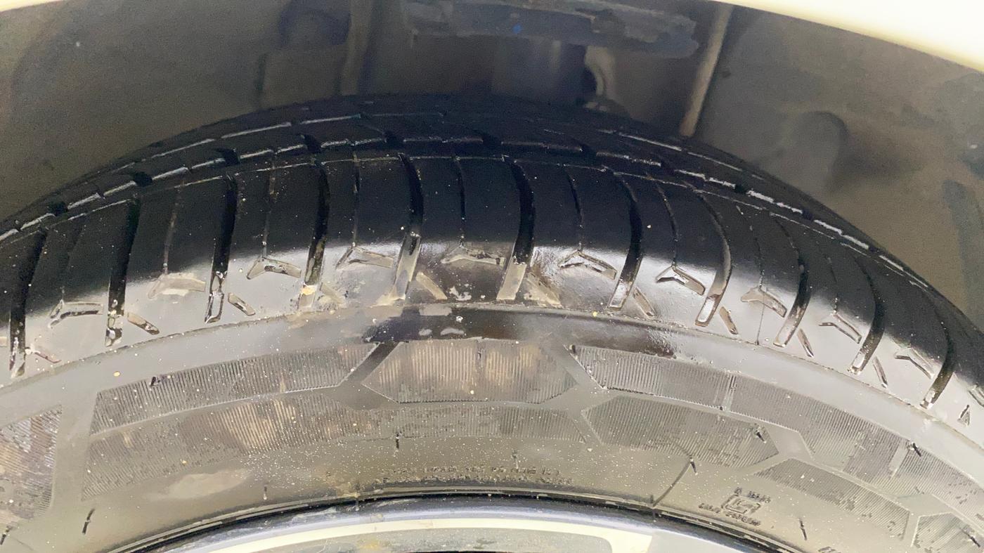 2021 Tata TIGOR XZ PLUS PETROL, Petrol, Manual, 71,950 km, Right Front Tyre Tread
