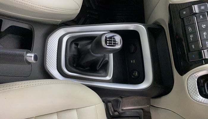 2021 KIA SONET HTX 1.0 IMT, Petrol, Manual, 39,156 km, Gear Lever