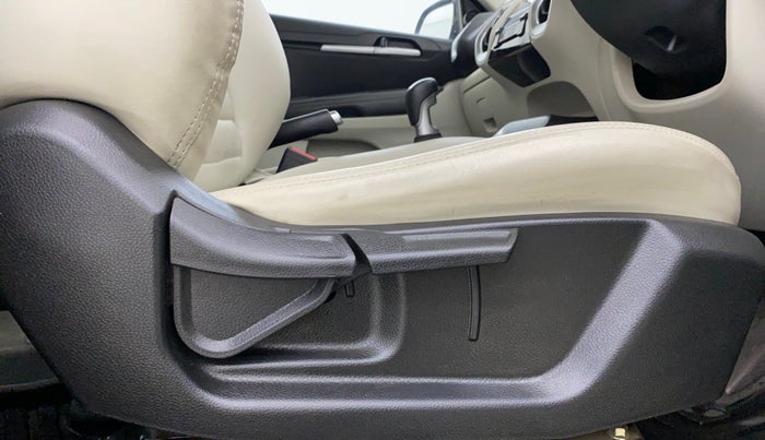 2021 KIA SONET HTX 1.0 IMT, Petrol, Manual, 39,156 km, Driver Side Adjustment Panel