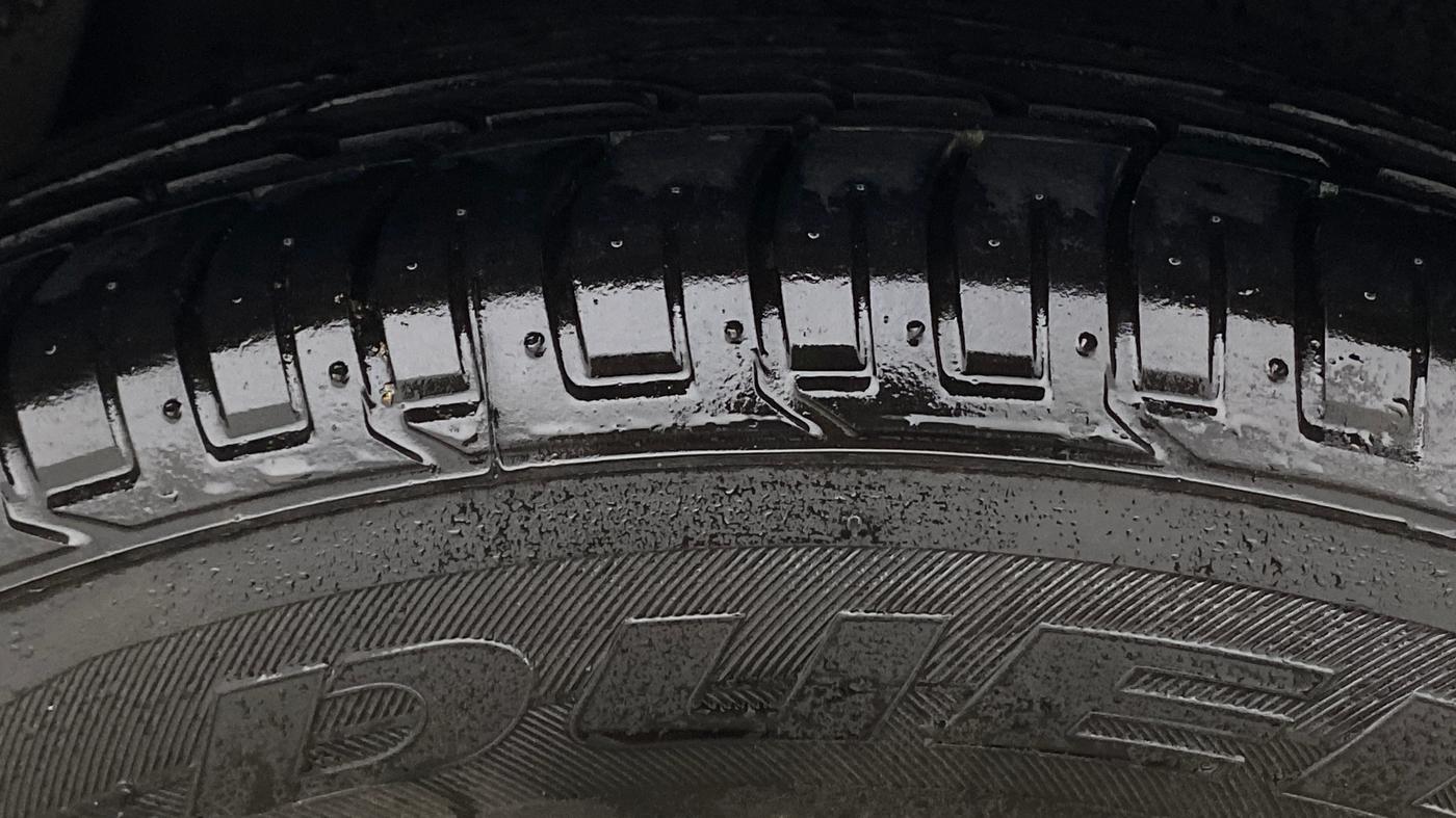 2018 Hyundai Creta SX AT 1.6 PETROL, Petrol, Automatic, 72,367 km, Right Rear Tyre Tread
