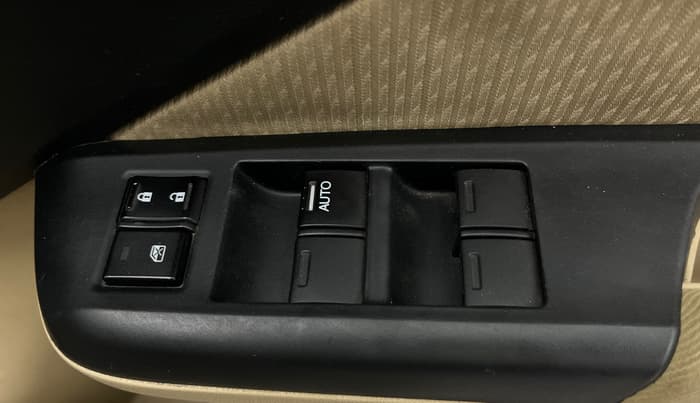 2018 Honda City 1.5L I-VTEC V MT, Petrol, Manual, 50,768 km, Driver Side Door Panels Control