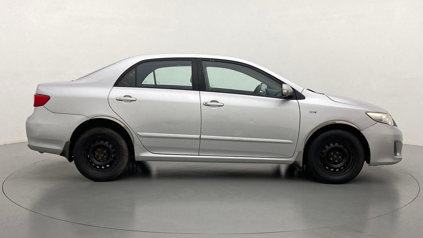 2012 Toyota Corolla Altis J, Petrol, Manual, 75,498 km, Right Side View